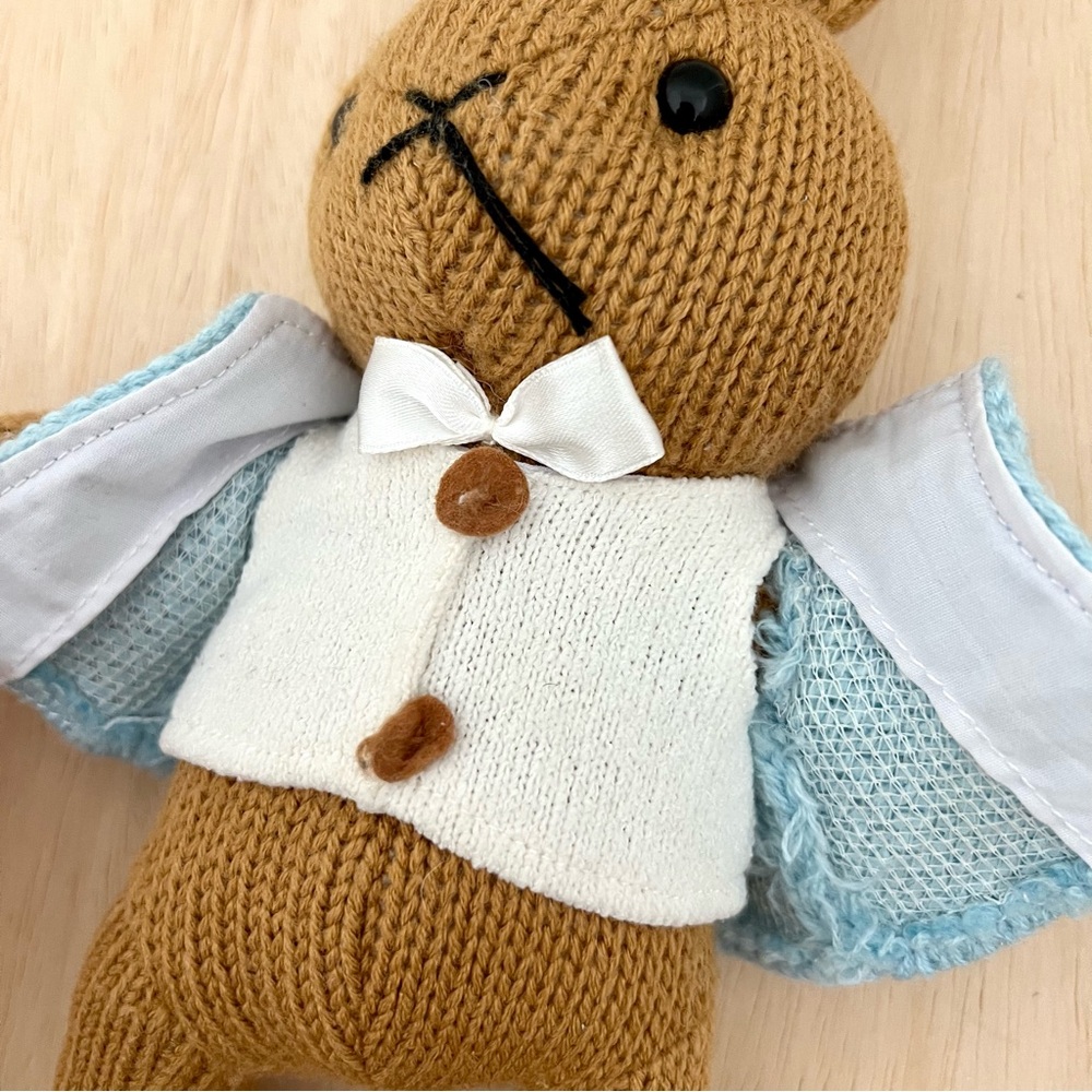 Peter Rabbit Knitted Doll - Picture 6 of 7